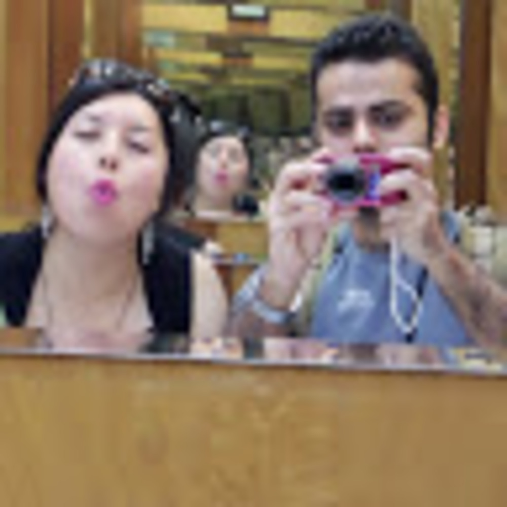 Meet your Posher, Eva